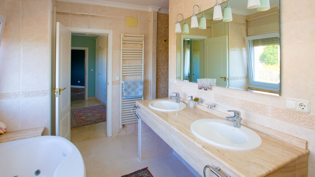 Photo of Bathroom in Empedrola