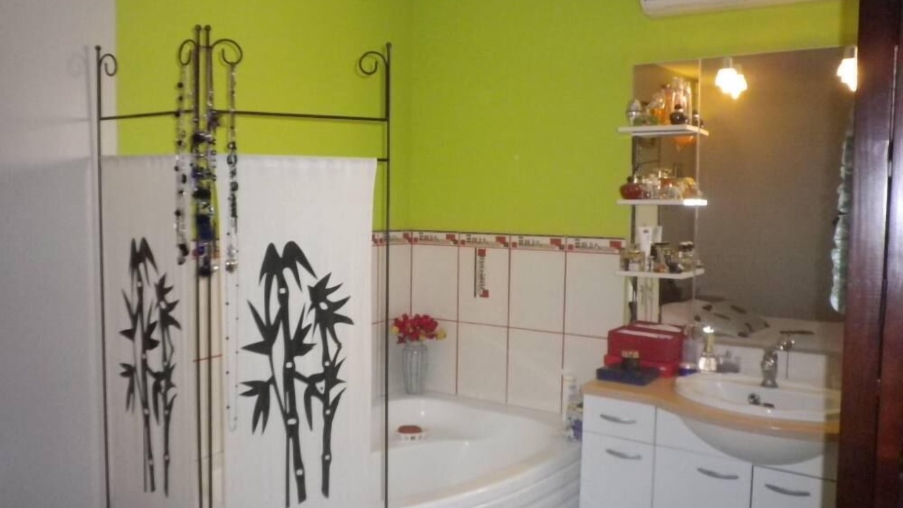Photo of Bathroom in Route d'Arles