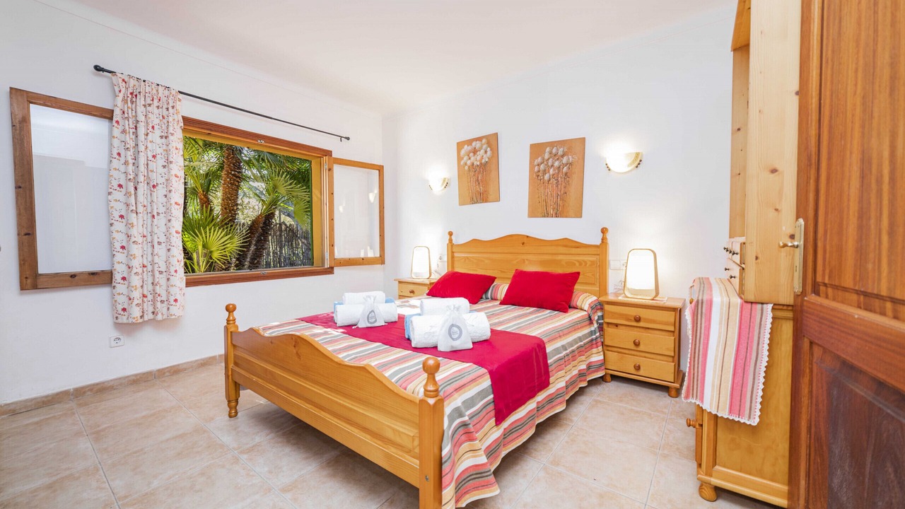 Photo of Bedroom in Mal Pas-Bon Aire