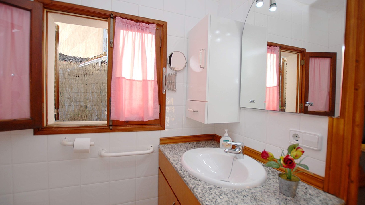 Photo of Bathroom in Alcanada