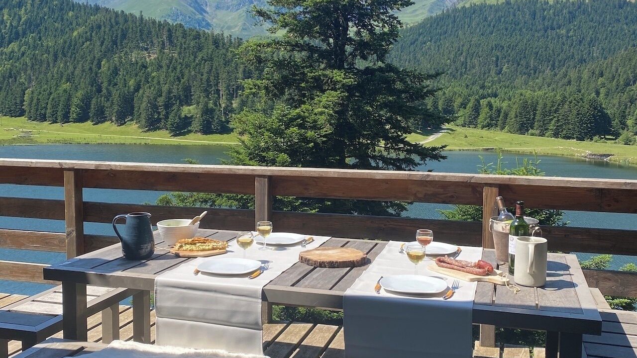 Photo of Outdoor in Campan