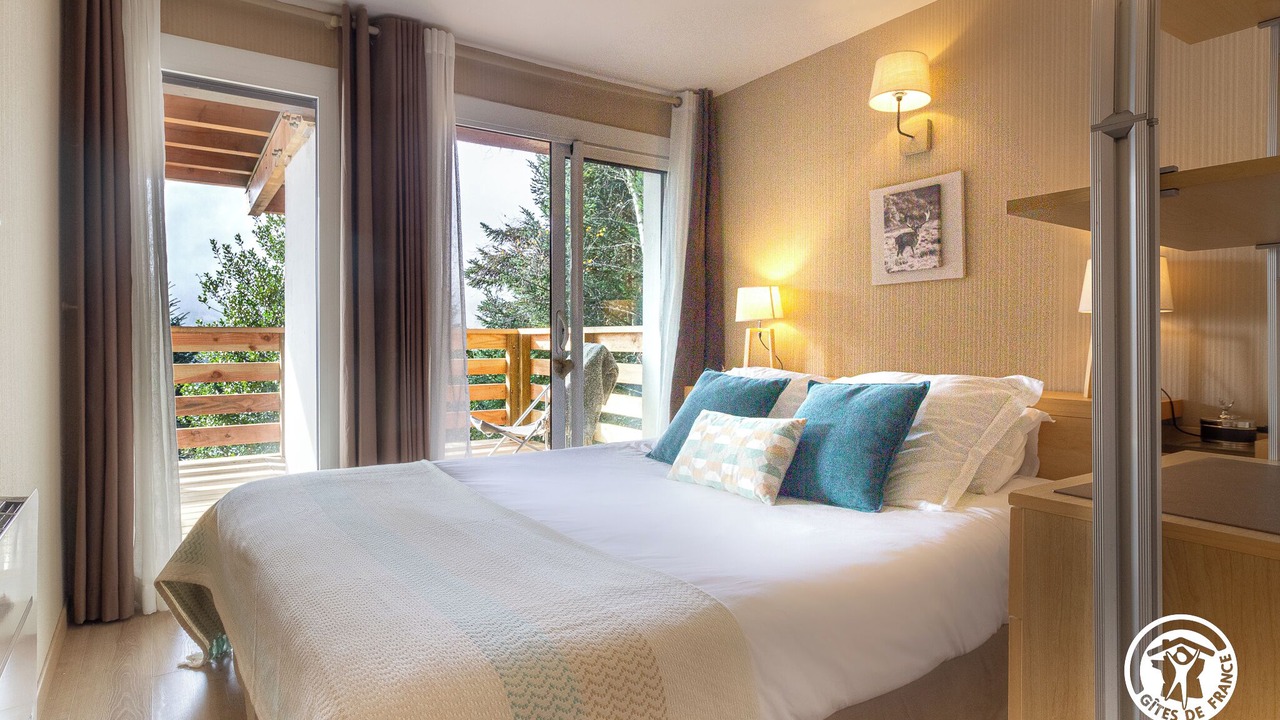 Photo of Bedroom in Campan