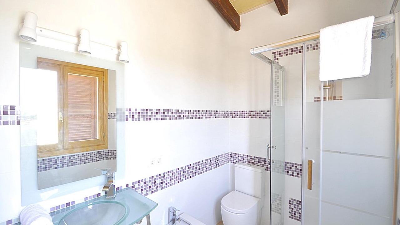 Photo of Bathroom in Montuiri