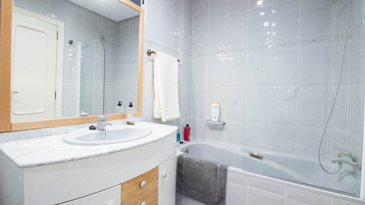 Photo of Bathroom in Extramurs
