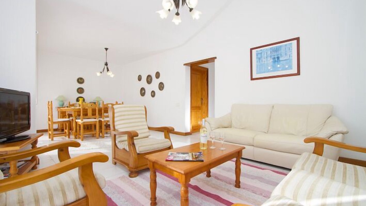 Photo of Livingroom in Tias