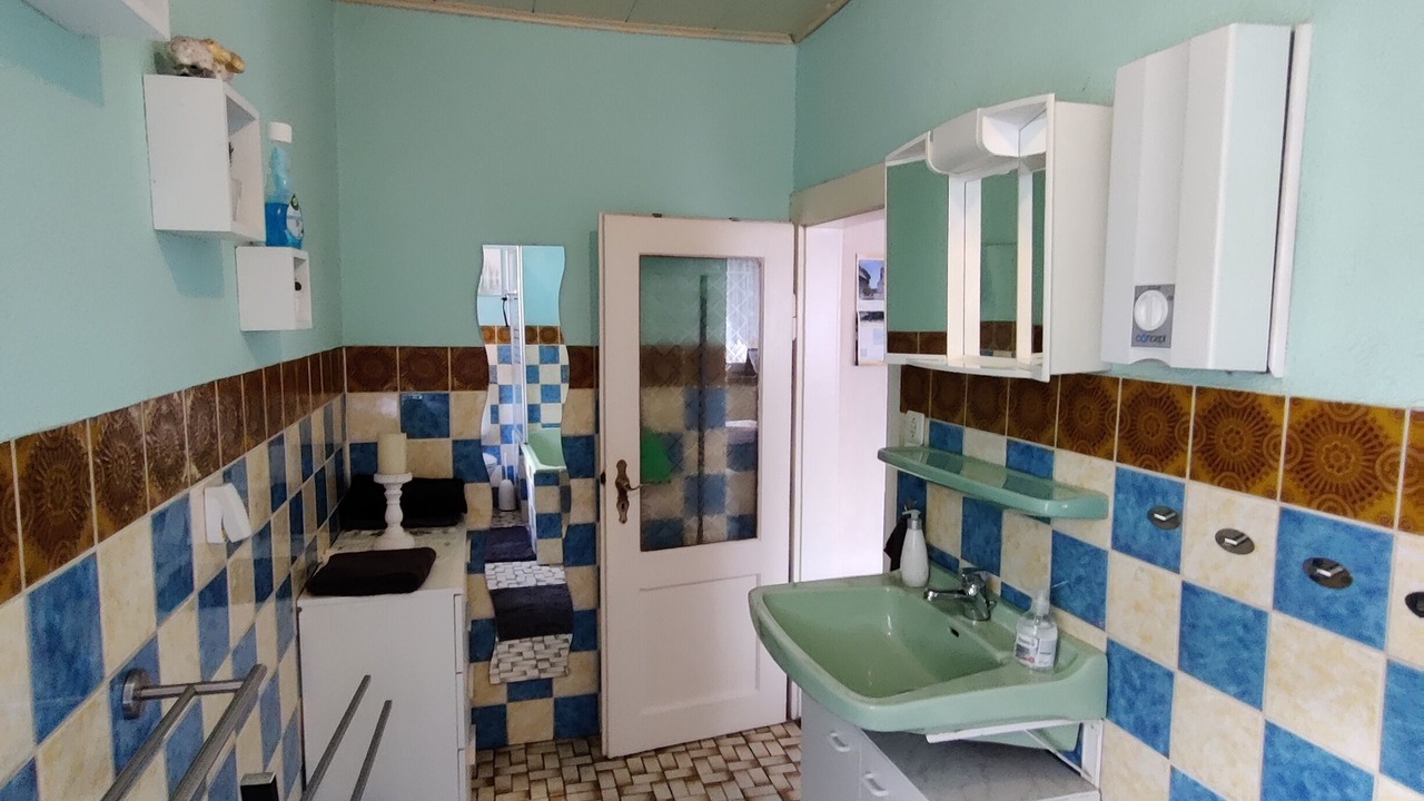 Photo of Bathroom in Uder