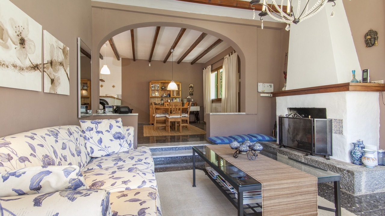 Photo of Livingroom in Deia
