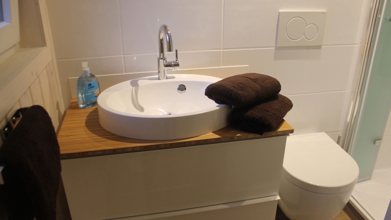 Photo of Bathroom in Damp