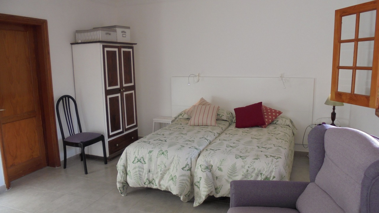 Photo of Bedroom in Los Olivos