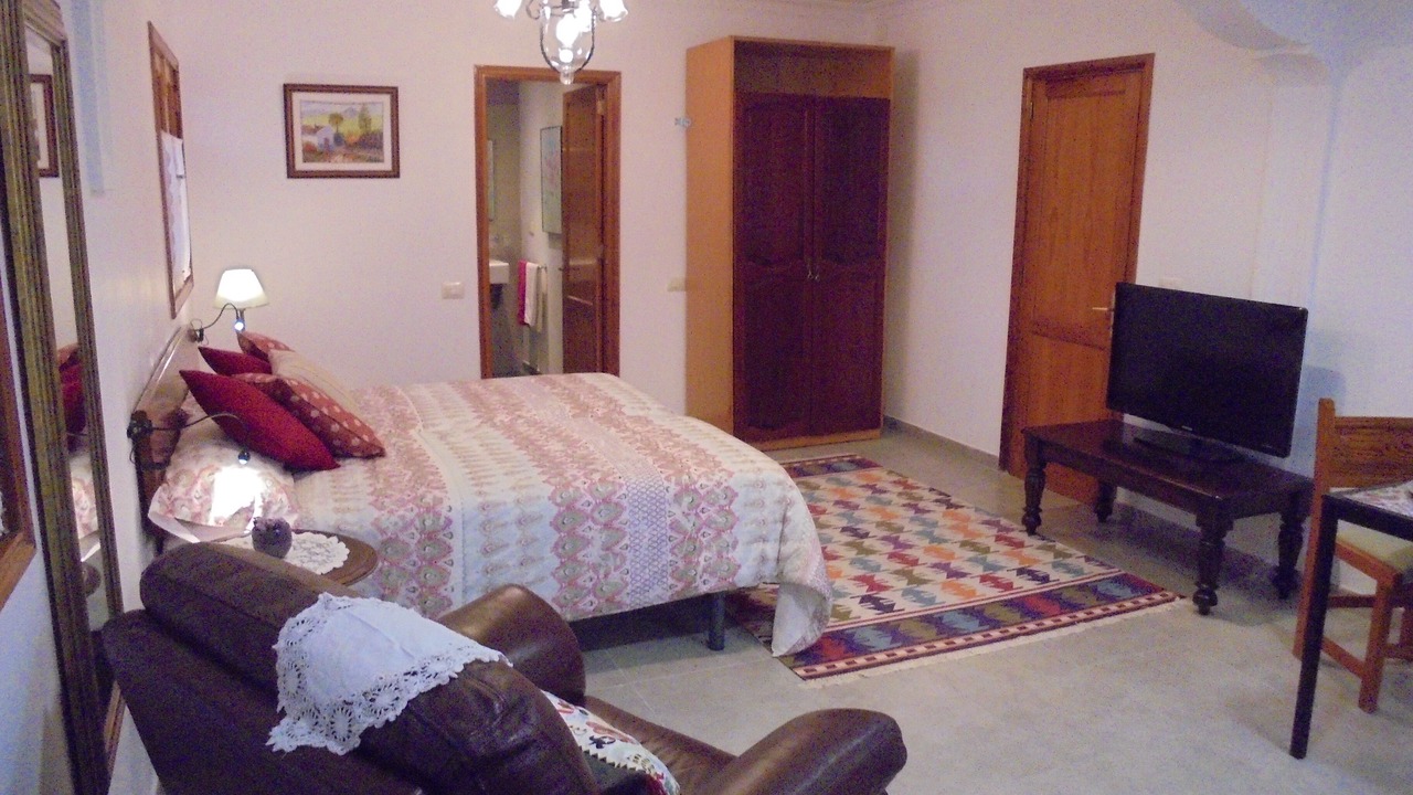 Photo of Bedroom in Los Olivos