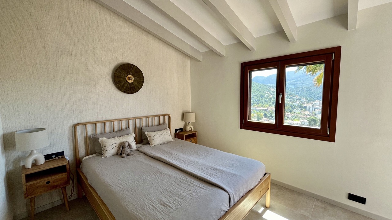 Photo of Bedroom in Soller