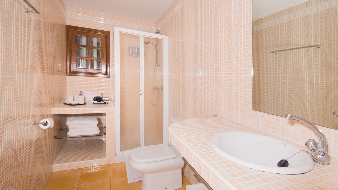 Photo of Bathroom in Puerto del Carmen