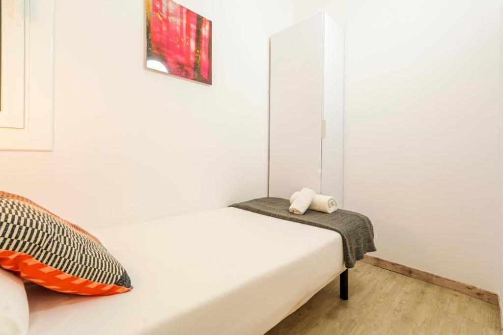 Photo of Bedroom in El Poble-sec