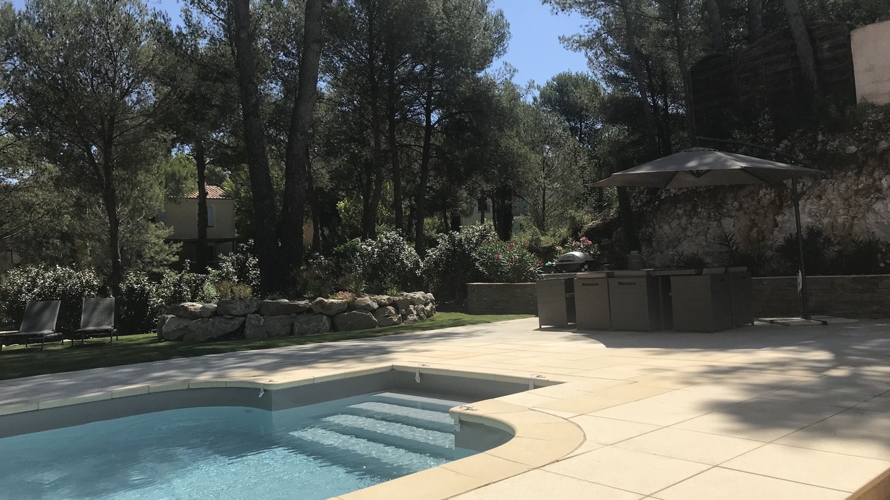 Photo of Outdoor in Pont Royal