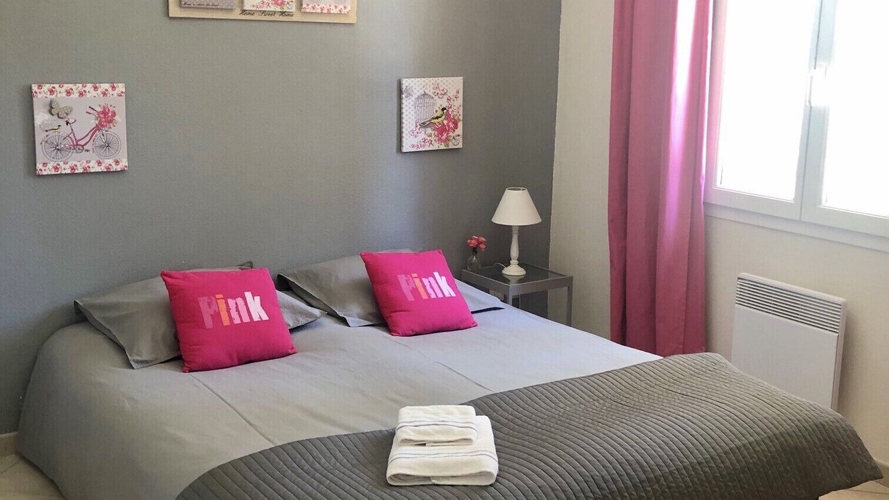 Photo of Bedroom in Pont Royal