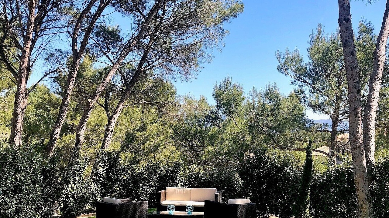 Photo of Outdoor in Pont Royal