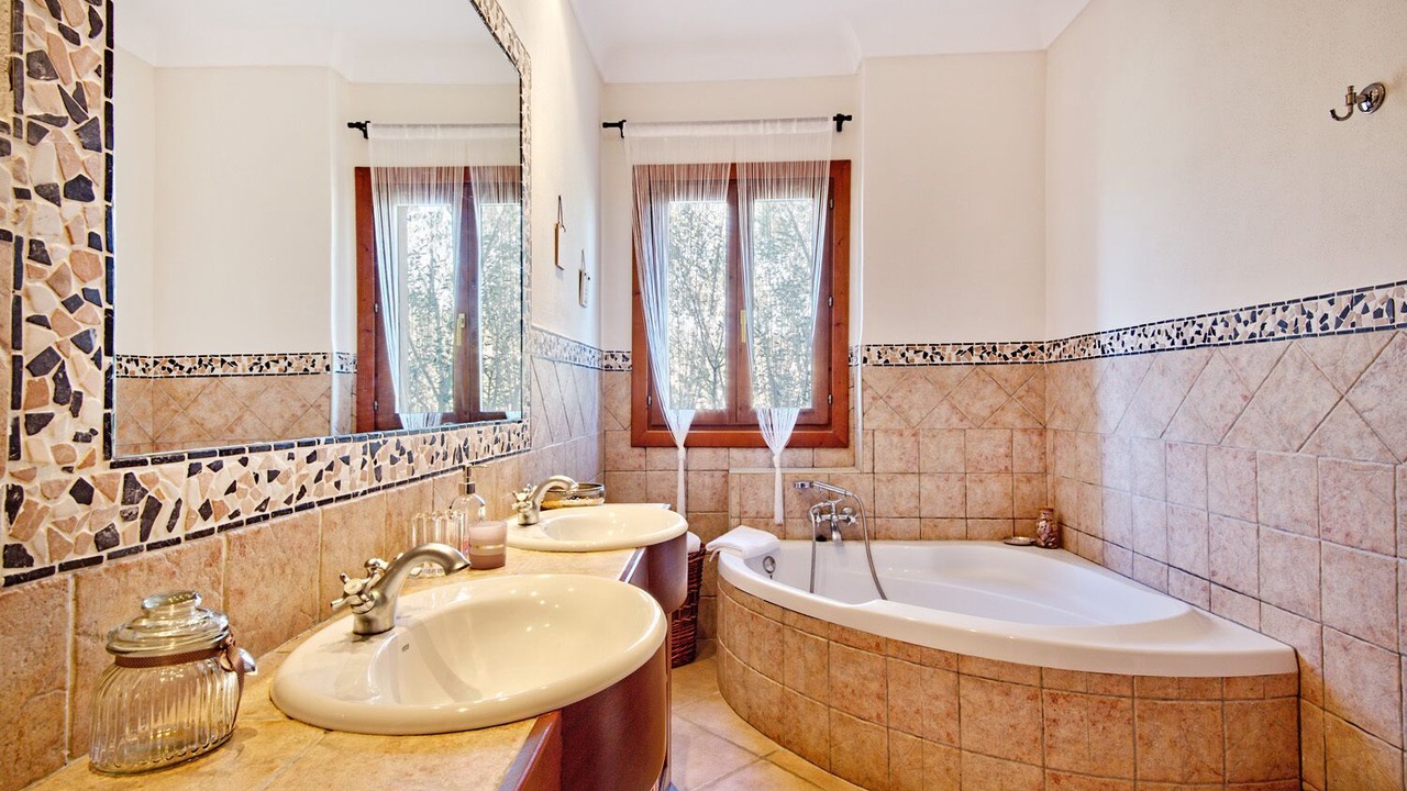 Photo of Bathroom in Crestatx
