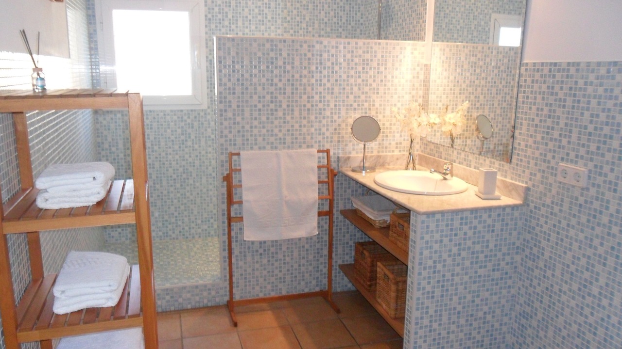 Photo of Bathroom in Alaro