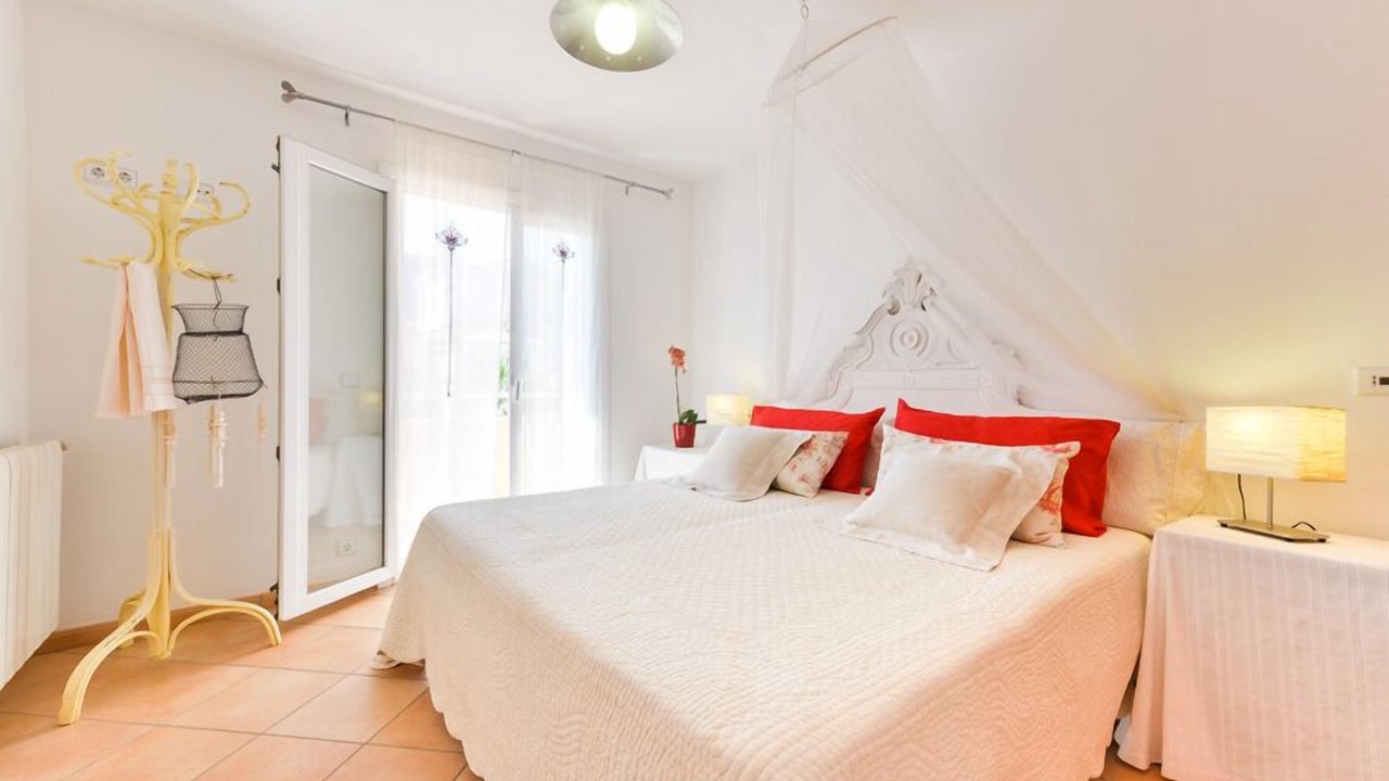 Photo of Bedroom in Alcanada