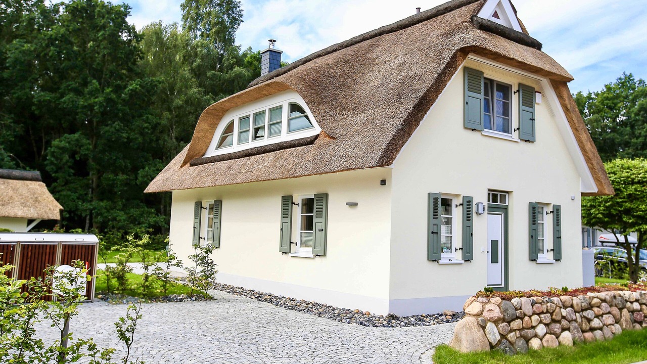 Photo of Outdoor in Glowe