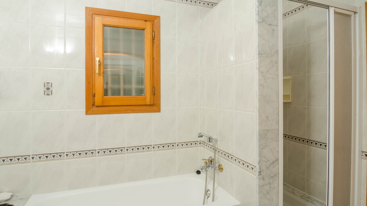 Photo of Bathroom in Benimeit