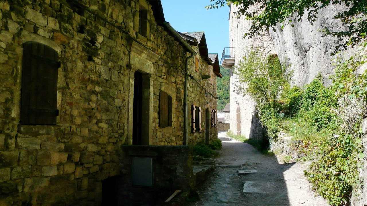 Photo of Others in Cantobre