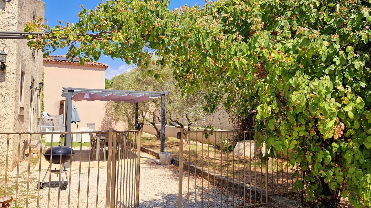Photo of Outdoor in Pertuis