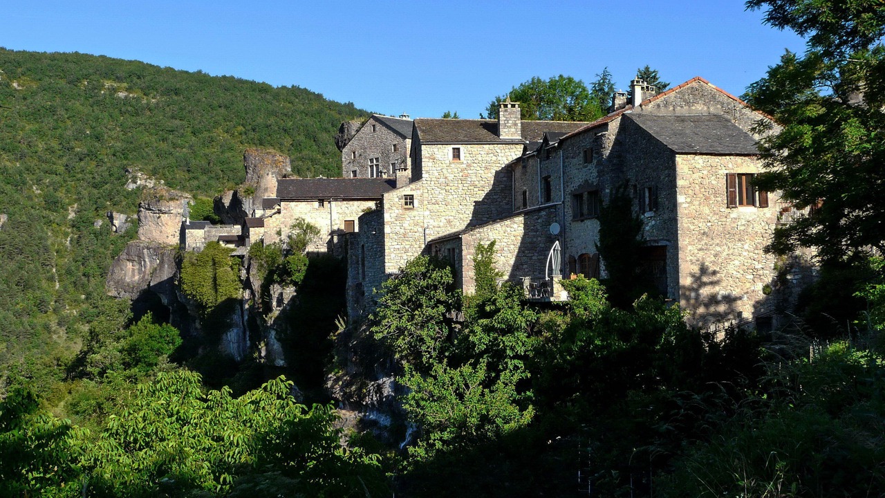 Photo of Others in Cantobre
