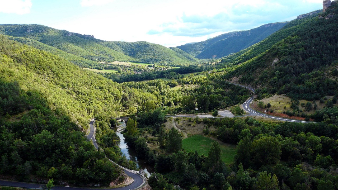 Photo of Others in Cantobre