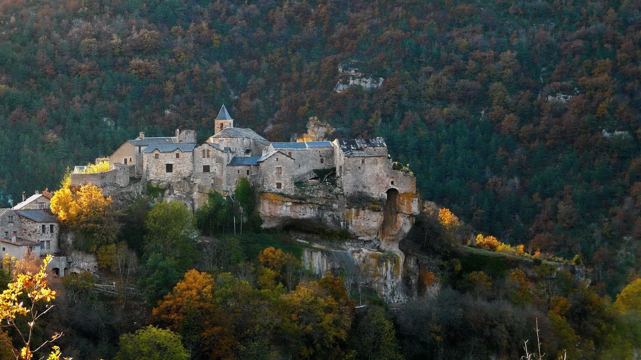 Photo of Others in Cantobre