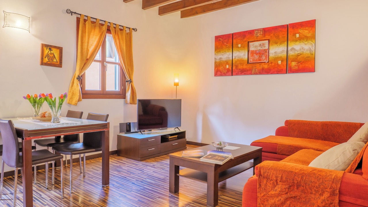 Photo of Livingroom in Old Town