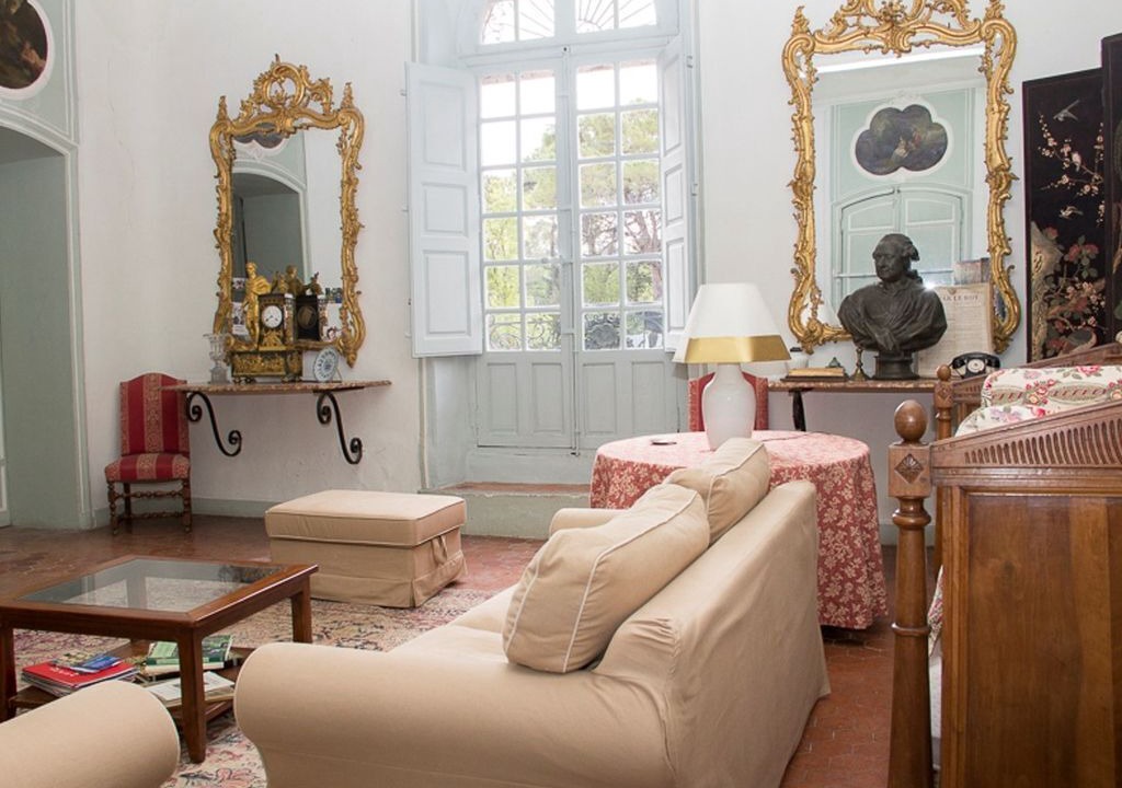 Photo of Livingroom in Grand Sud