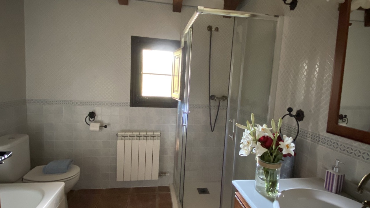 Photo of Bathroom in Gombren