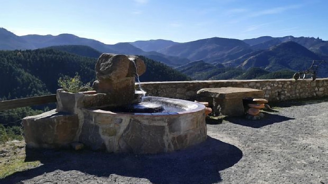 Photo of Outdoor in Gombren