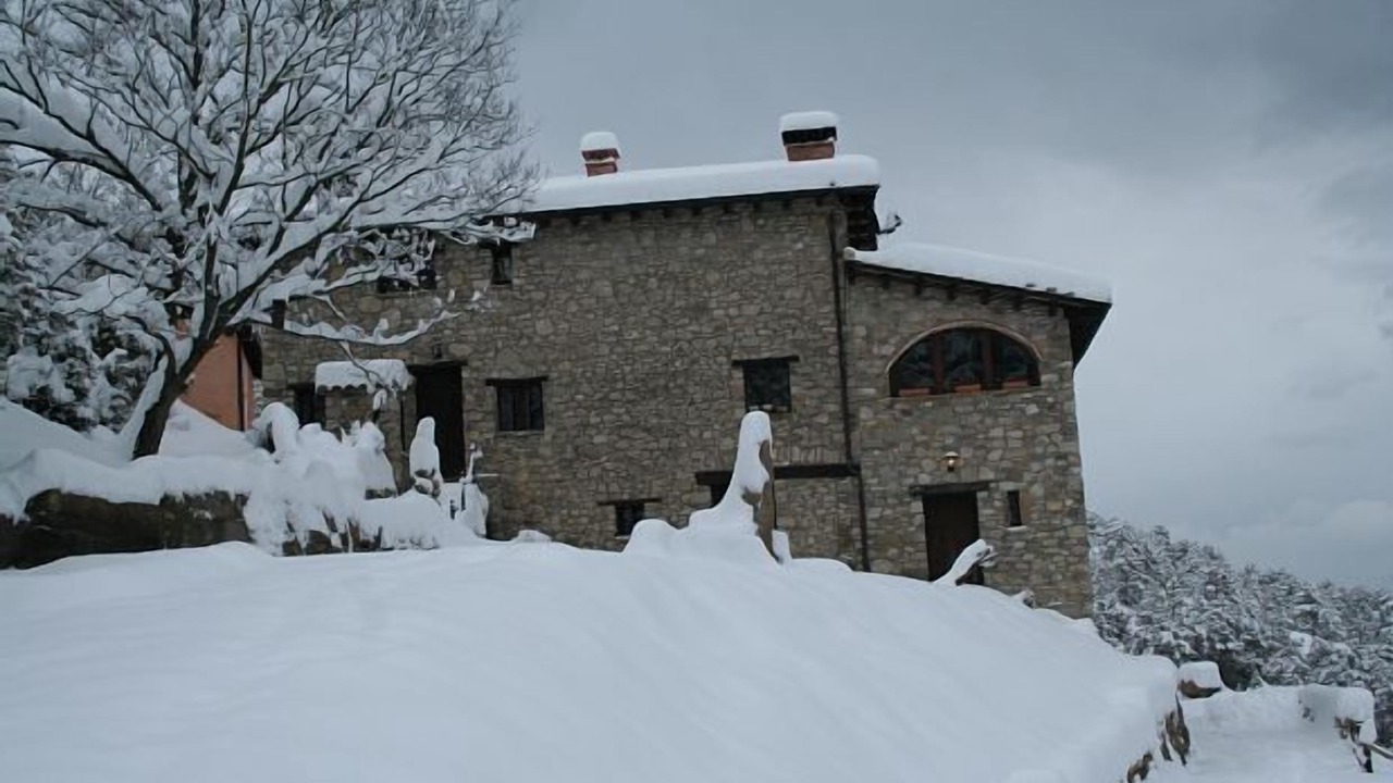Photo of Outdoor in Gombren