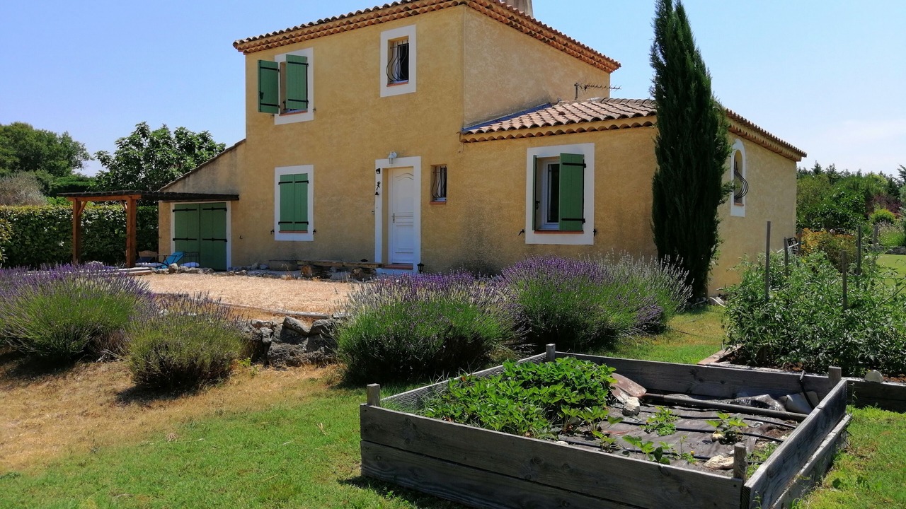 Photo of Outdoor in Saint-Cannat