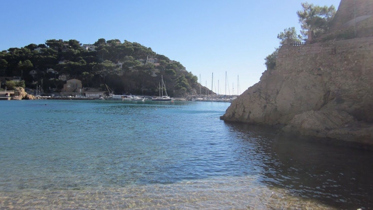 Photo of Others in Ensues-la-Redonne