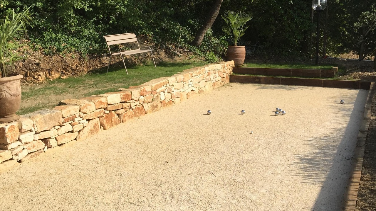 Photo of Outdoor in Pont-Saint-Esprit