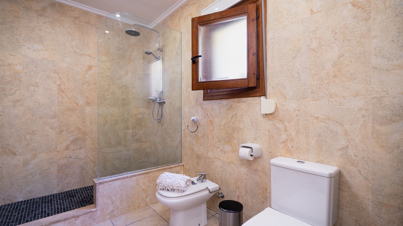 Photo of Bathroom in Arnella