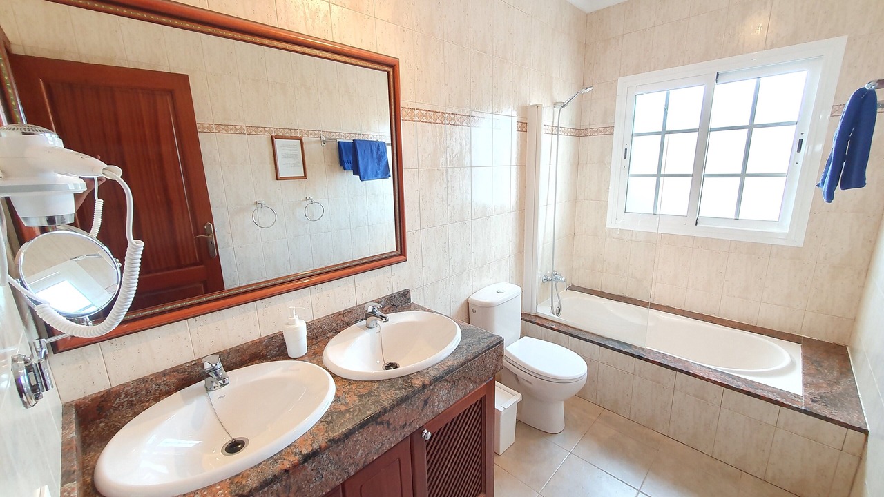 Photo of Bathroom in Caleta de Sebo