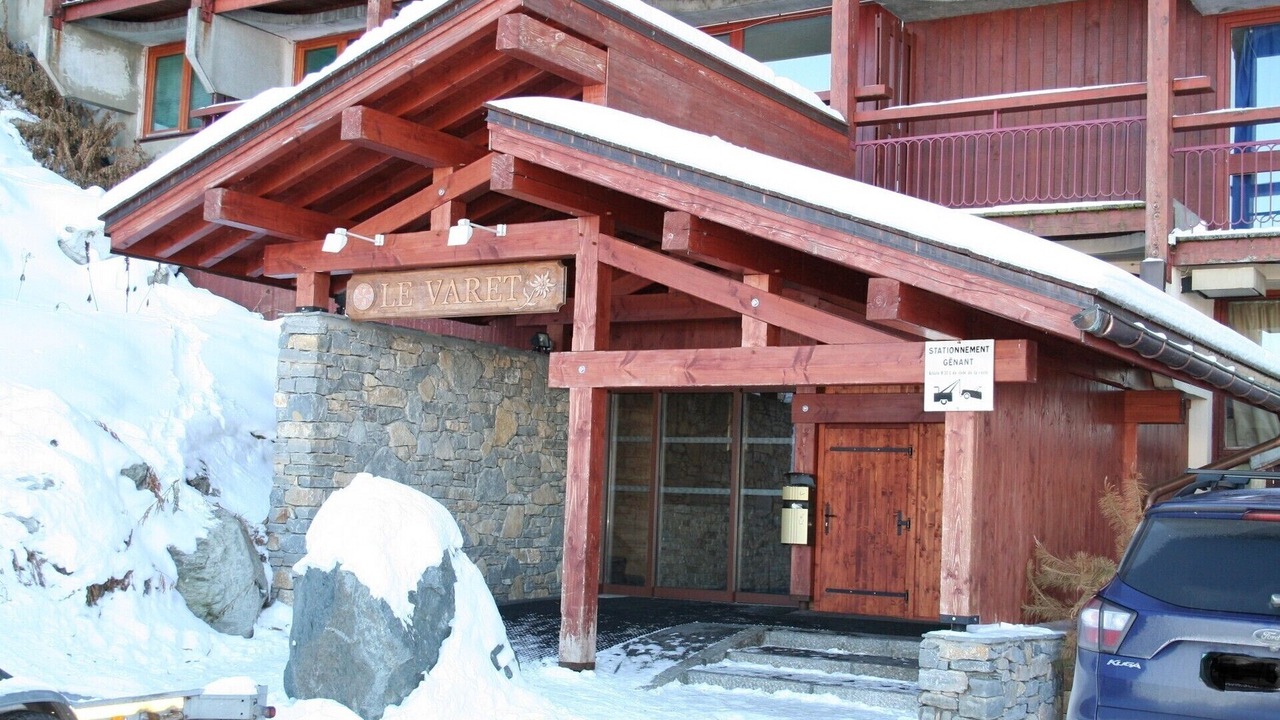 Photo of Outdoor in Arc-2000
