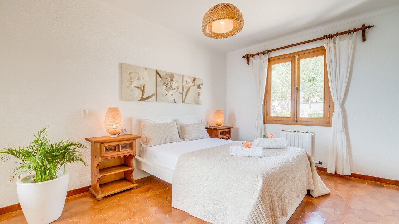 Photo of Bedroom in Alcanada
