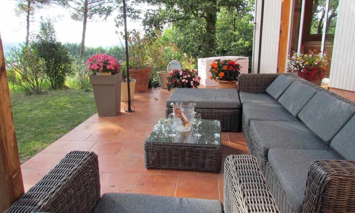 Photo of Patio Balcony in Mimet