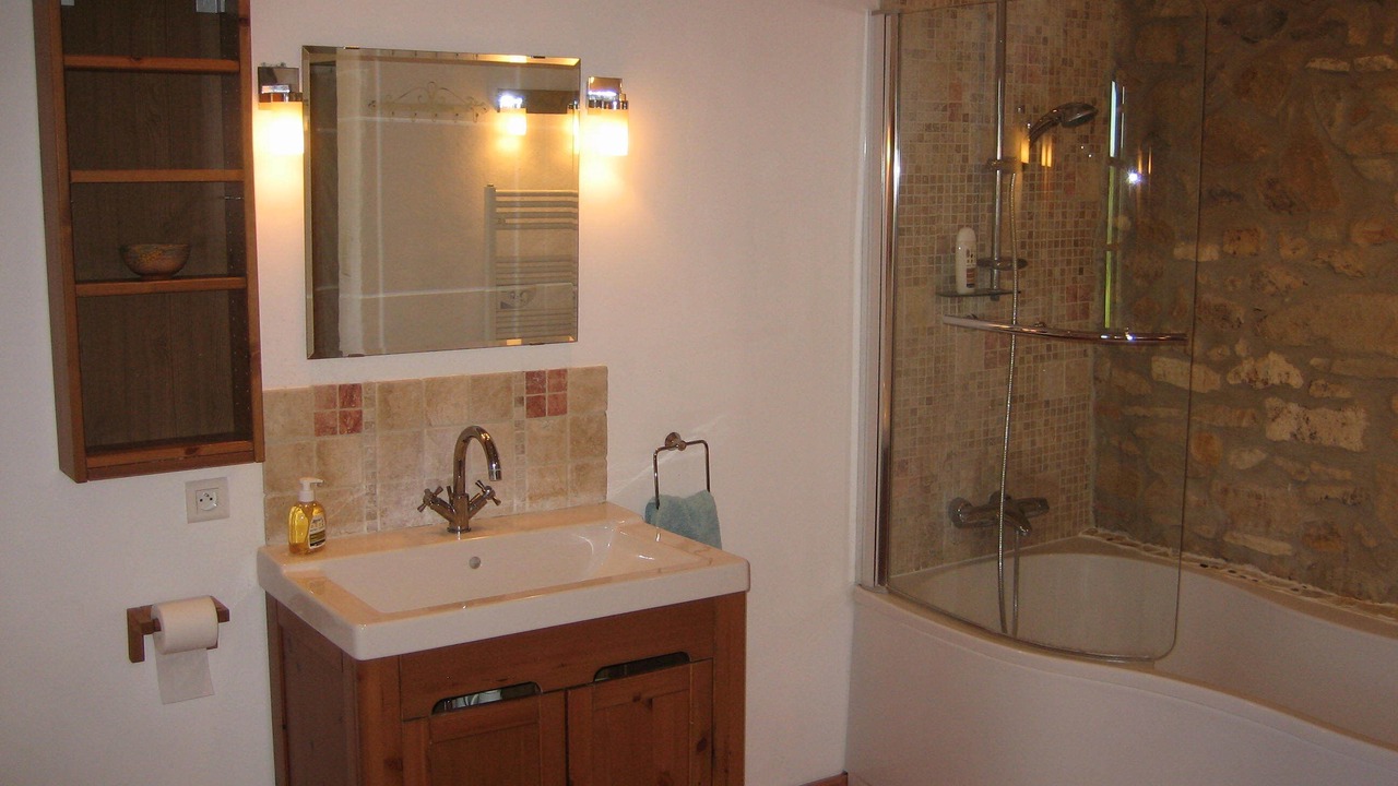 Photo of Bathroom in Saint-Jean-de-Ceyrargues