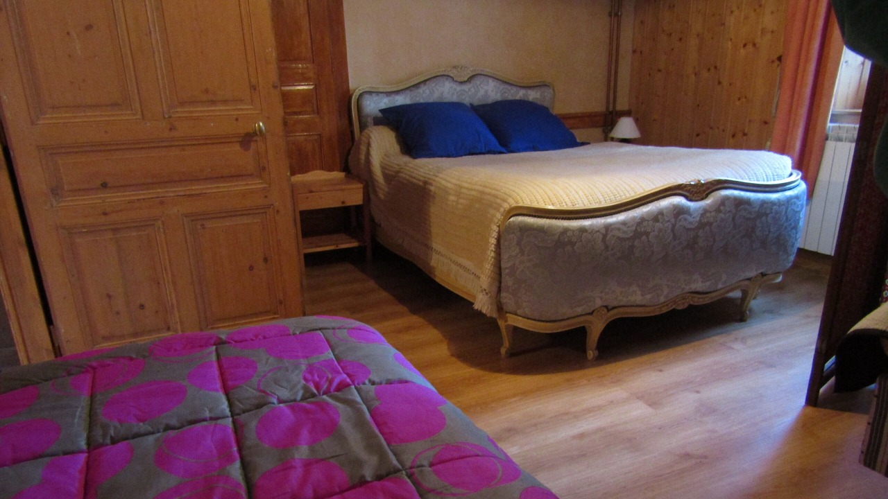 Photo of Bedroom in Premanon