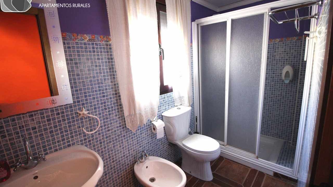 Photo of Bathroom in Enguidanos