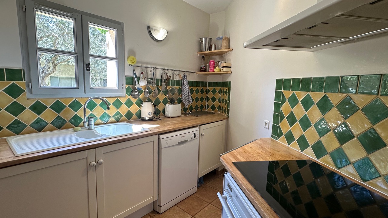 Photo of Kitchen in Lourmarin