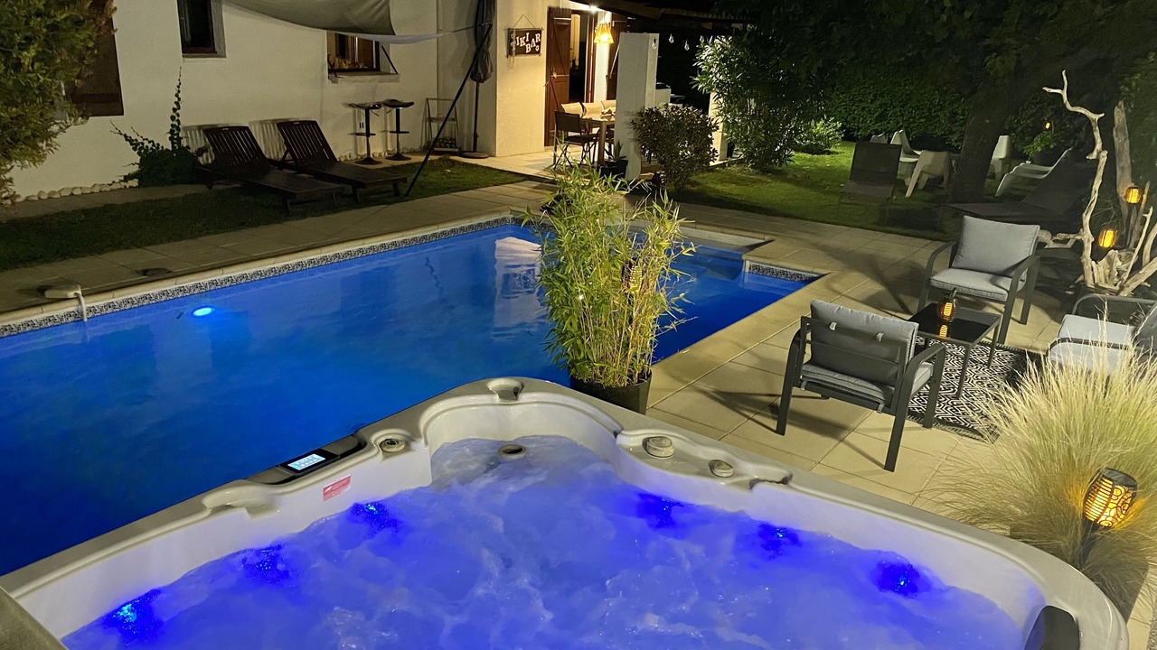 Photo of Outdoor in Garons