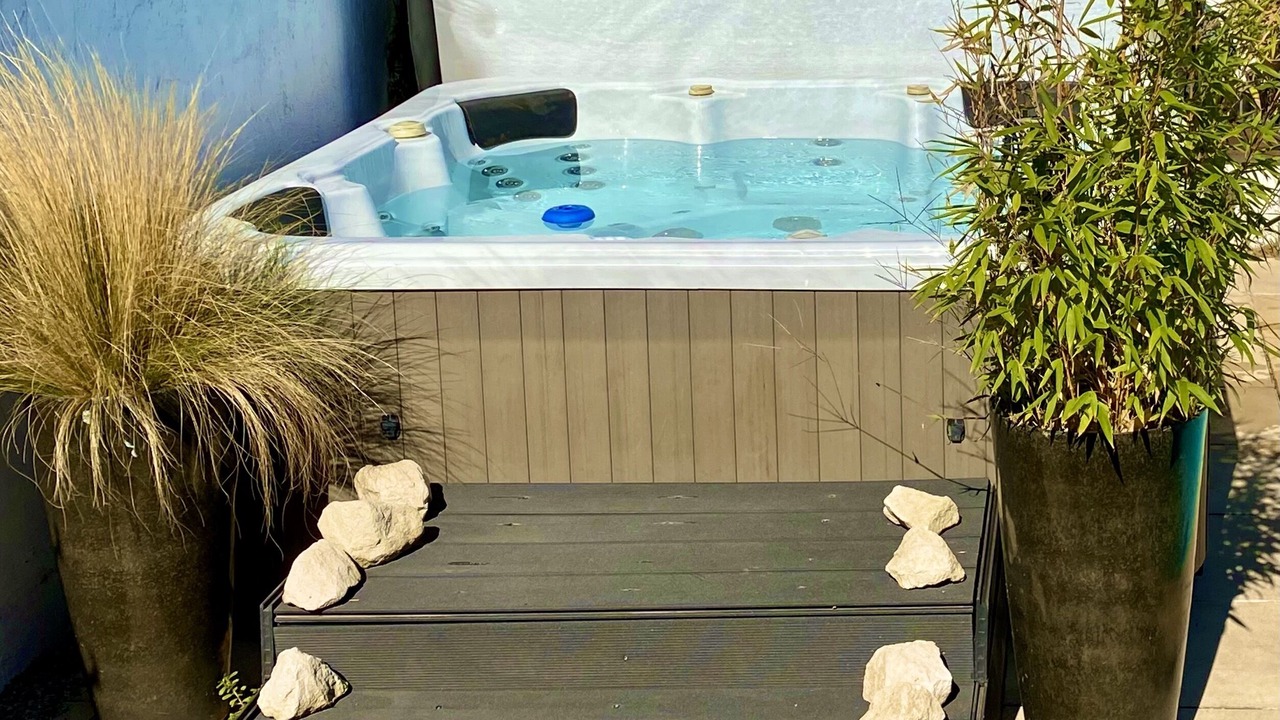 Photo of Outdoor in Garons