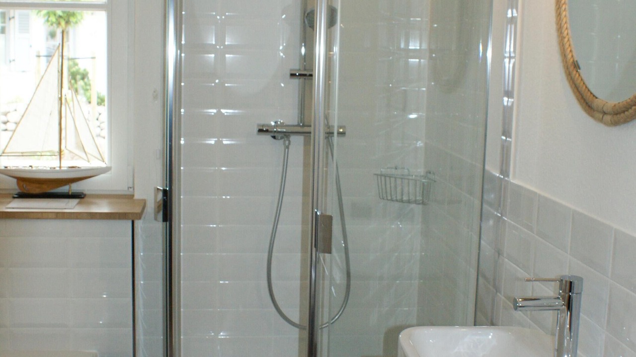 Photo of Bathroom in Glowe